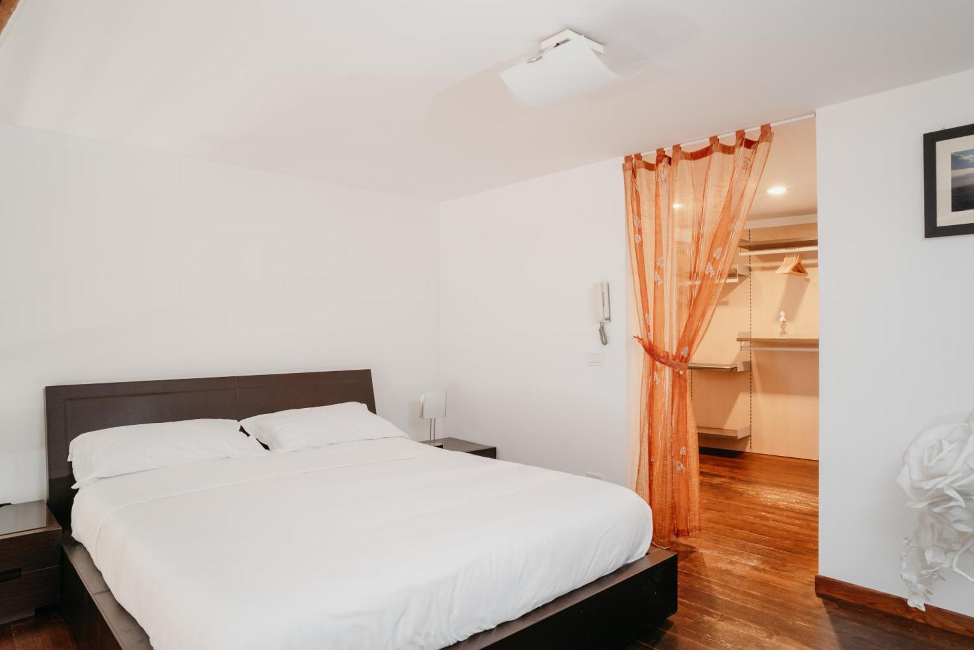 La Casa Dell' Avvocato - Centro * Napoli